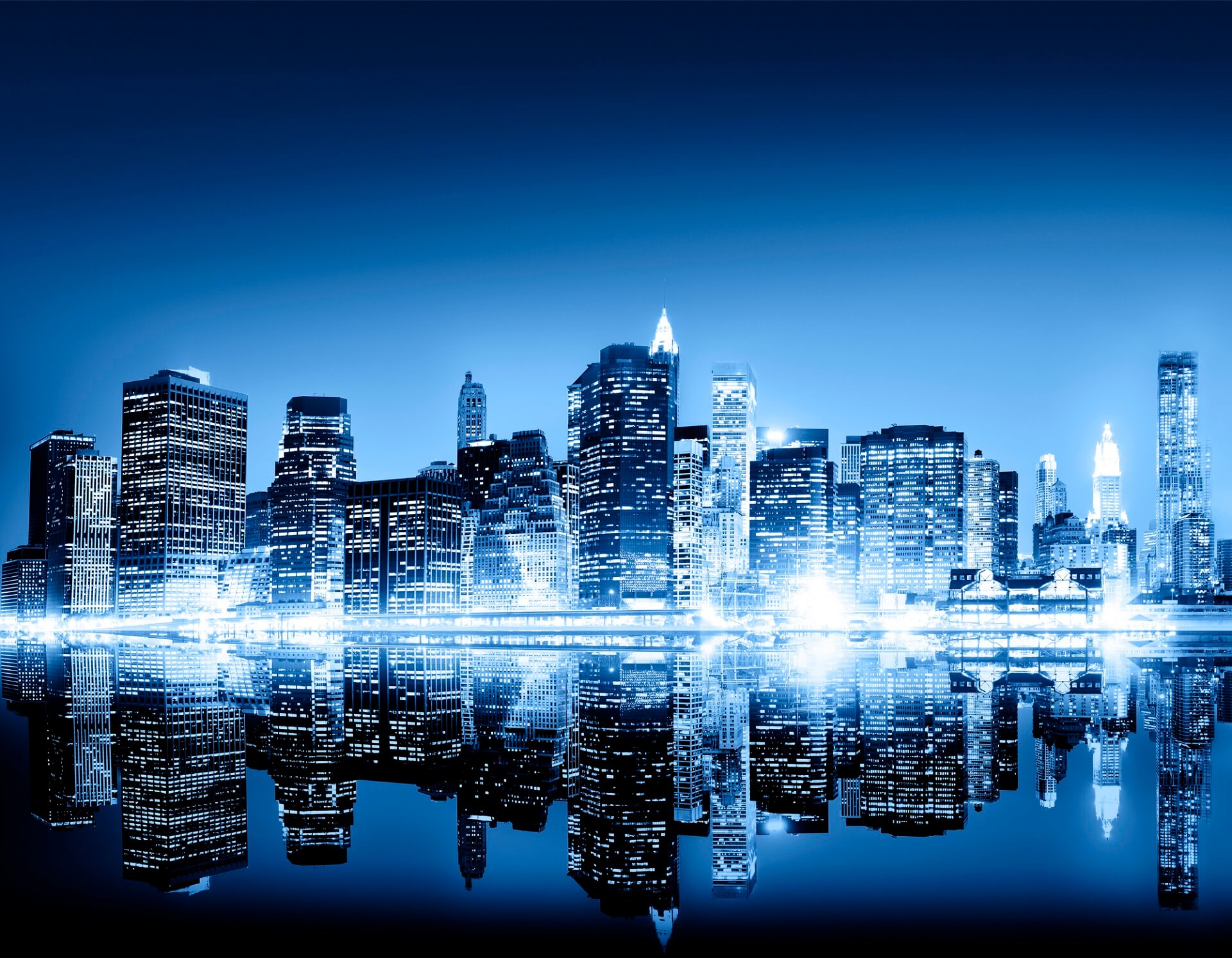 Premium Partner 1 ERP Scout Skyline von New York bei Nacht als Hintegrund für die Top ERP Anbieter